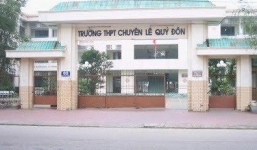 Xem xét kỷ luật thầy giáo định tự sát tại lễ kỷ niệm thành lập trường